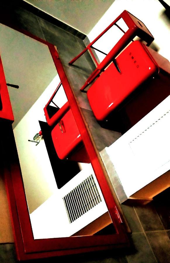 Garage47 Storica Officina Meccanica Loft B&B In بيينْسا المظهر الخارجي الصورة